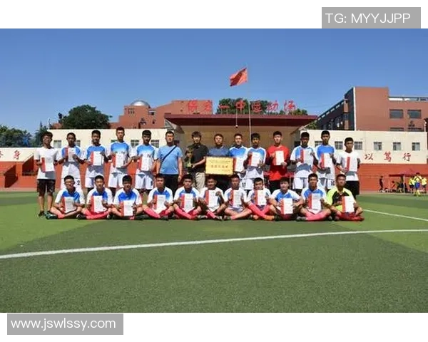 武汉足球队荣登足球节奏排行榜第四名展现强劲实力与团队合作精神 武汉足球队荣登足球节奏排行榜第四名展现强劲实力与团队合作精神