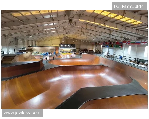 极限运动的魅力与挑战：深入探讨广州极限运动队的防反策略与训练心得